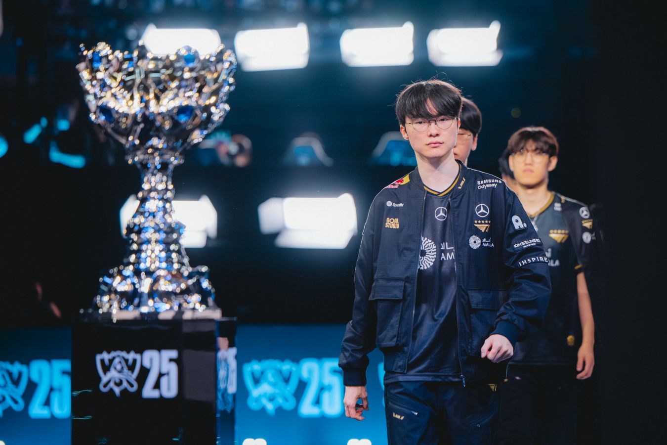 Гранд-финал Worlds 2025 по League of Legends — прямой эфир - Чемпионат