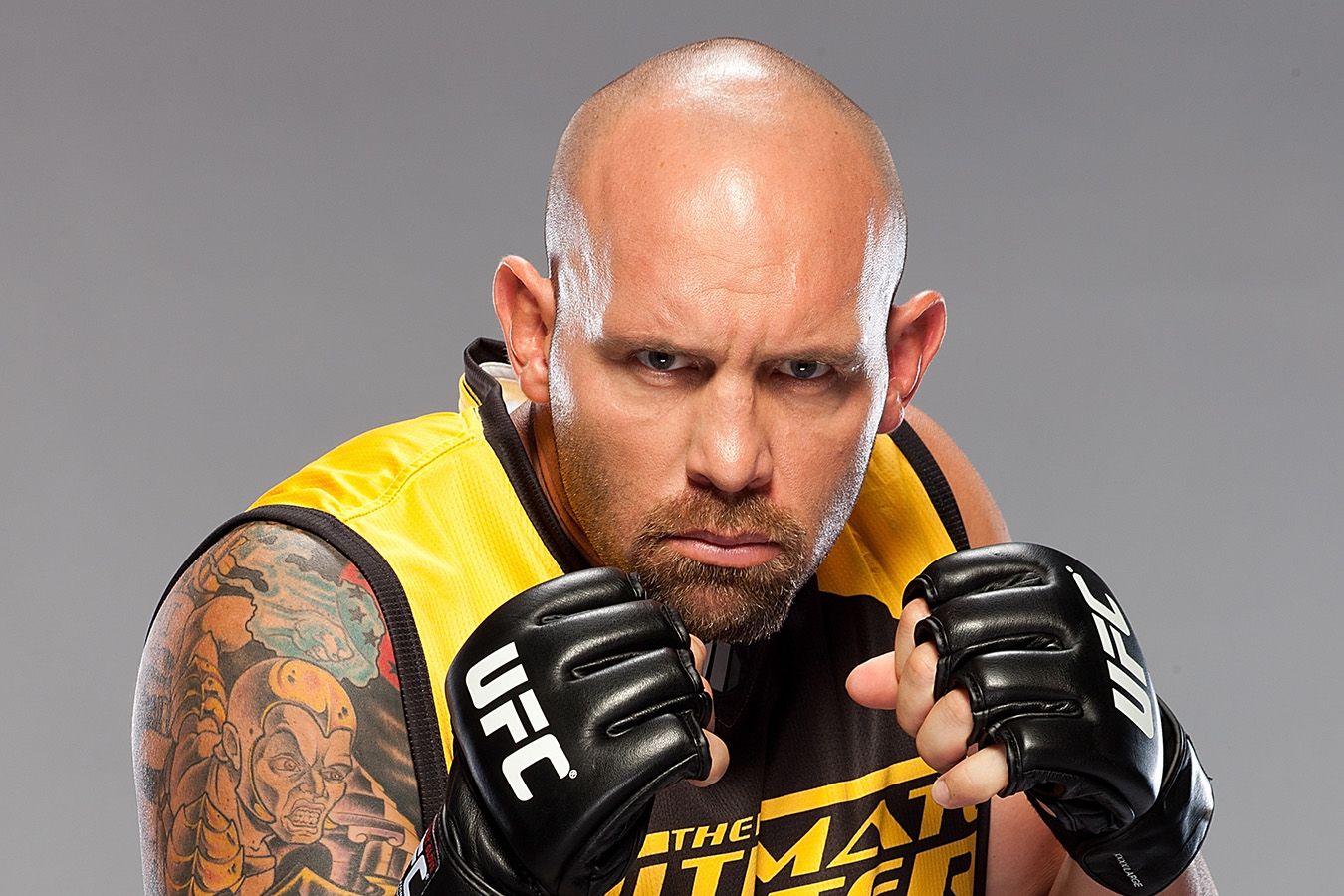 Шейн карвин руки. Шейн карвин. Шейн карвин боец. Шейна. Carvin cs6m.