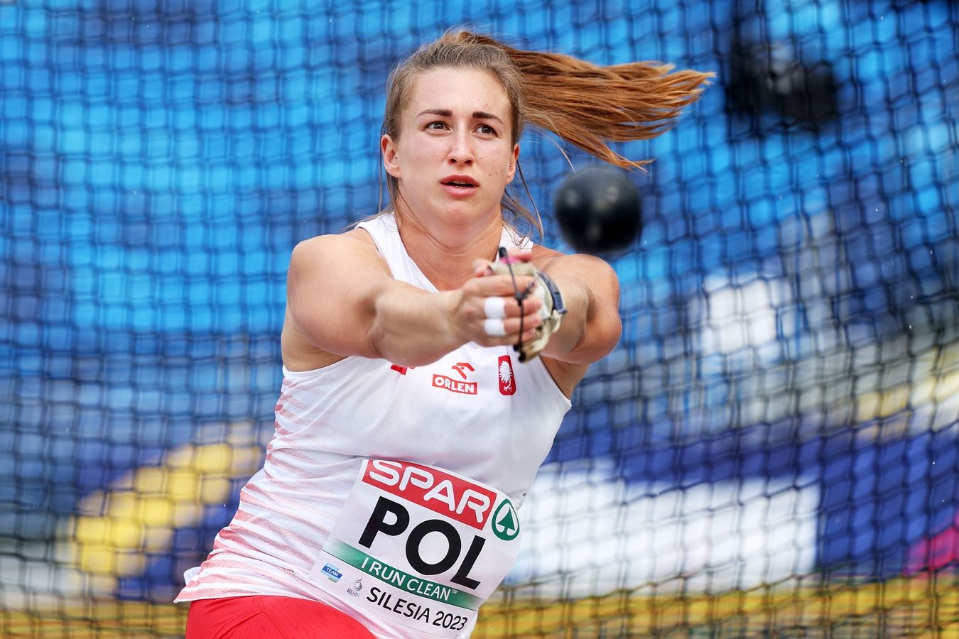 русский марш нацисты в россии. протесты в польше 2020. протесты в польше. гжегож крыховяк. польша варшава 25.