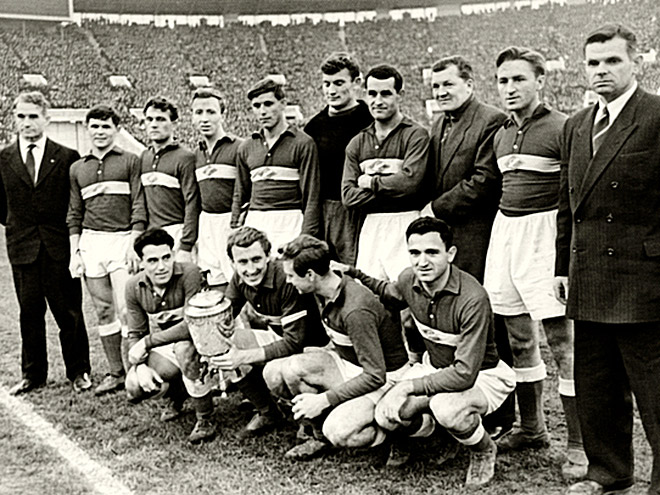 кубок кубков 1972 рейнджерс. глазго рейнджерс - динамо москва (кубок кубков 1971-1972, финал). история футбольных клубах. команда динамо 1923. команда барселона 2008.