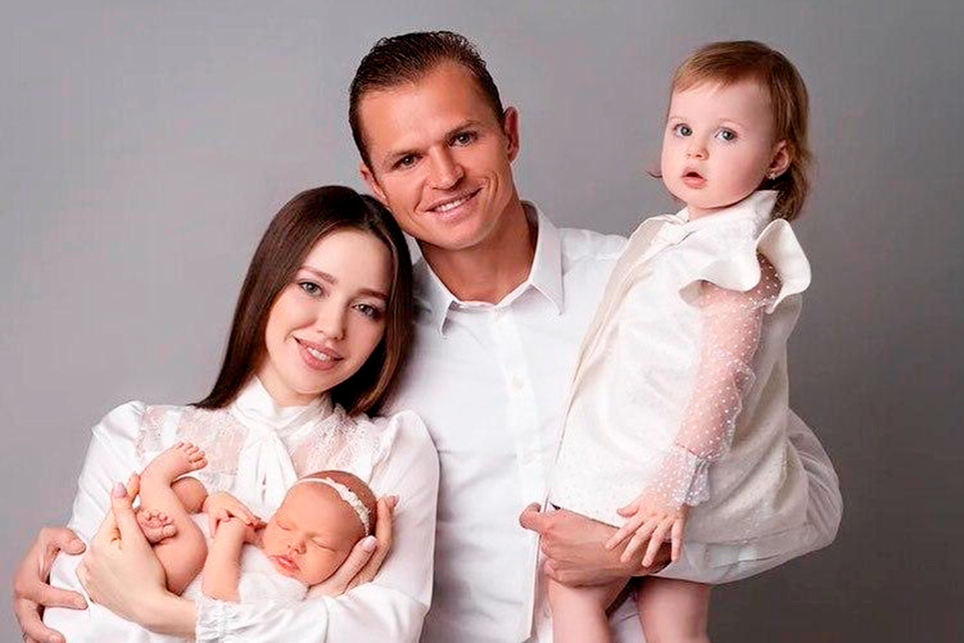 Тарасова есть ли дети. Жена Дмитрия Тарасова. Тарасов с женой.