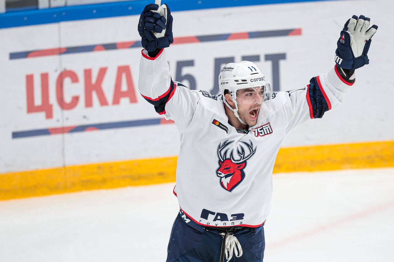 кенни агостино