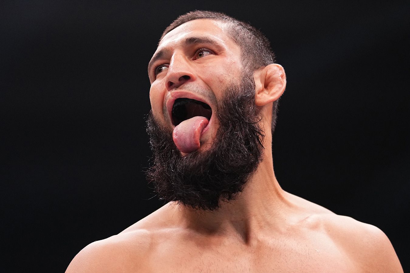 Ufc 308 прямая трансляция чимаев. Усатый боец юфс американец. мухаммад наимов. турниры ufc 2017. ufc fight night 235.