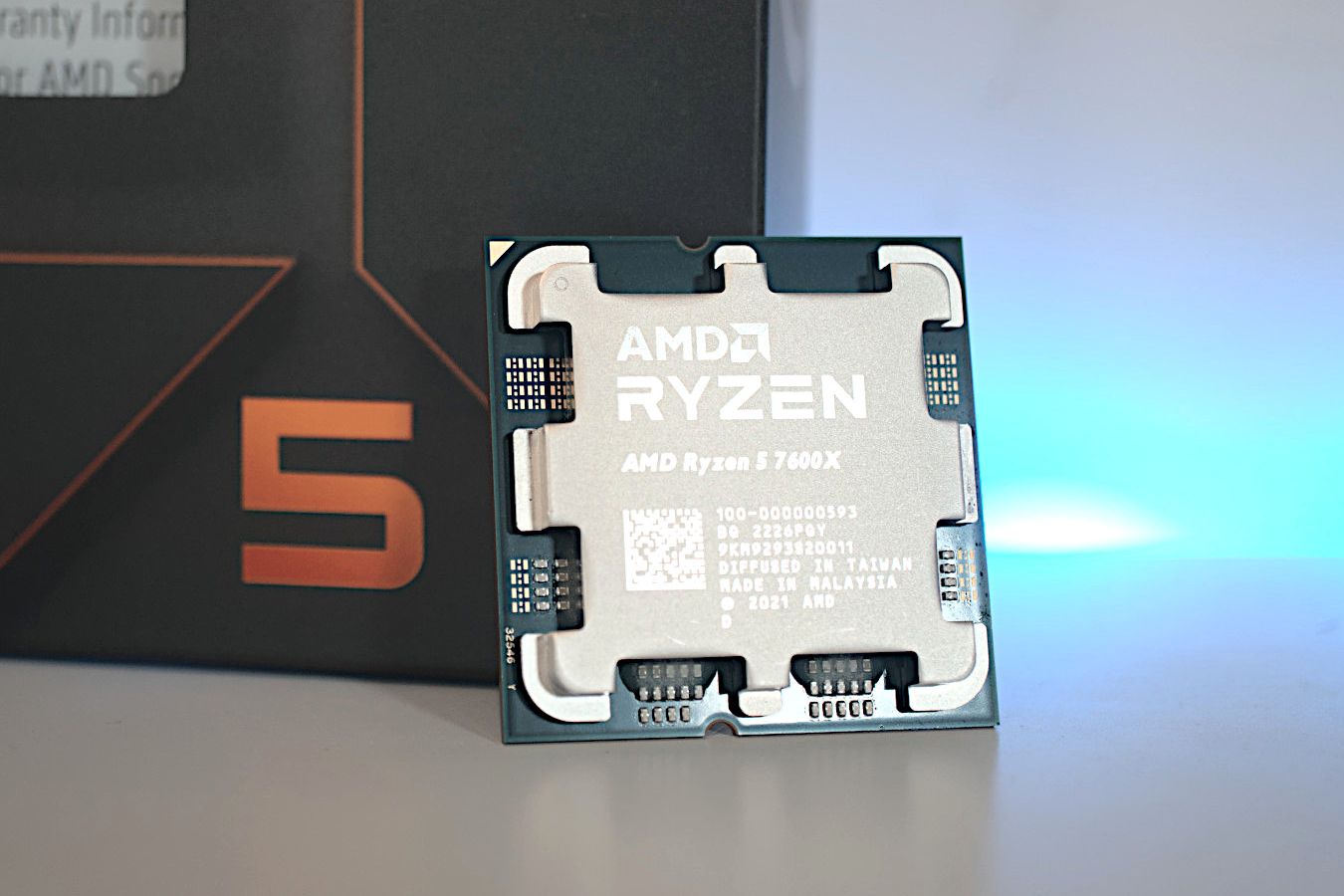 Ryzen 5 7600x vs i5. Ryzen 5 7600x. Процессор AMD Ryzen 5 7600 OEM. Ryzen 7 7600x. Ryzen 7 7700x.