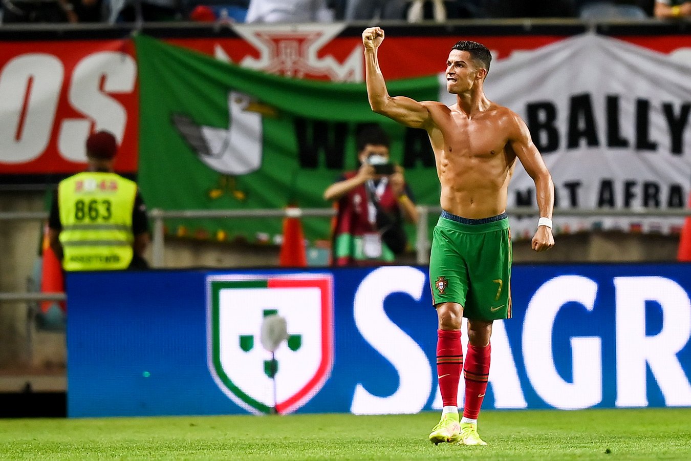 Ronaldo 2021 Portugal Ireland