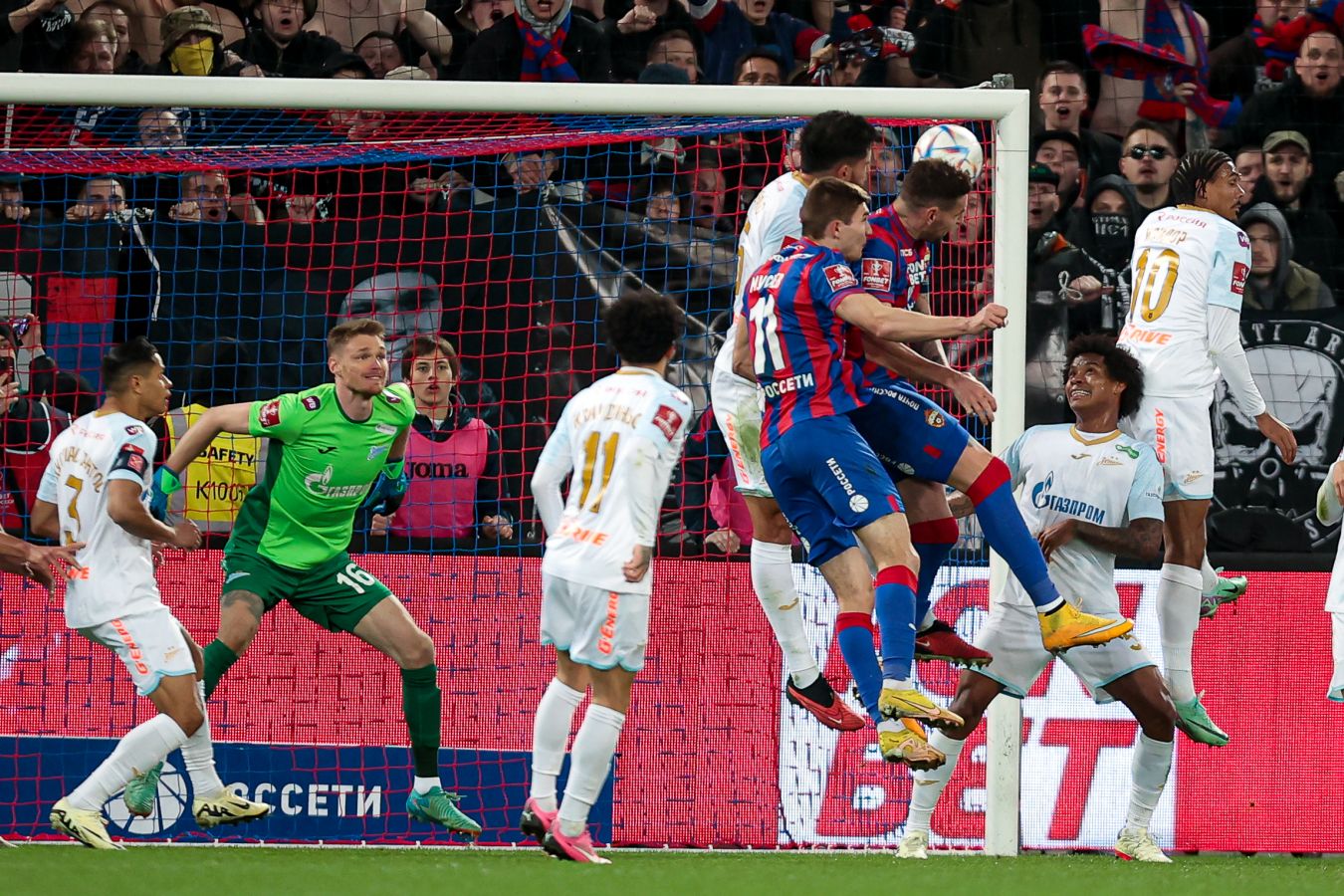 Спорт, хип-хоп и всадники: афиша Москвы на 1–3 мая