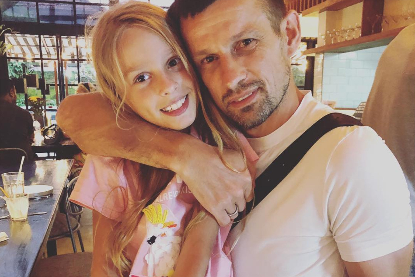 Семак с женой. Семак дочь. Семак дочь. Семак дочь. Майя семак с мужем.