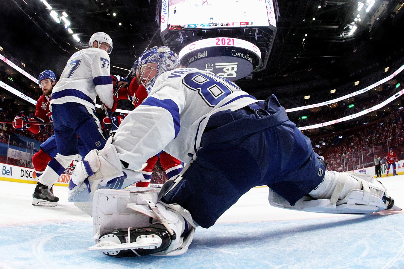 Монреаль тампа. НХЛ плей-офф 2021. Tampa Bay Lightning Montreal Canadiens. Тампа Монреаль 4. НХЛ финал Кубка Стэнли 2021.