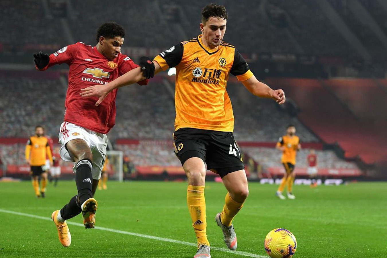 прокомментировал ситуацию с защитником "Вулверхэмптон Уондерерс" ...