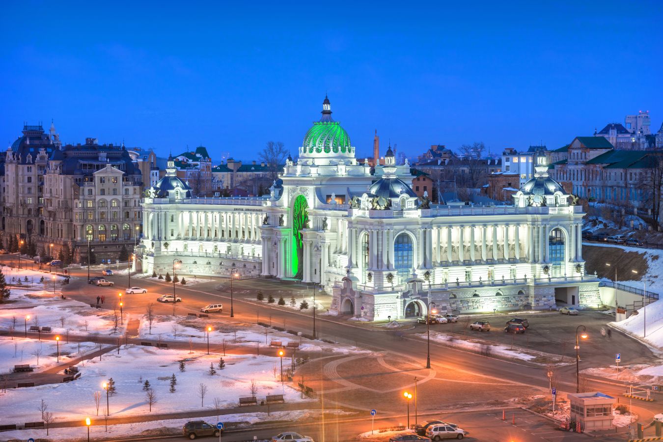 куда пойти в казани январь 2024. казань елка баумана. елка чаша казань 2023. казань набережная новый год. куда пойти в казани январь 2024.