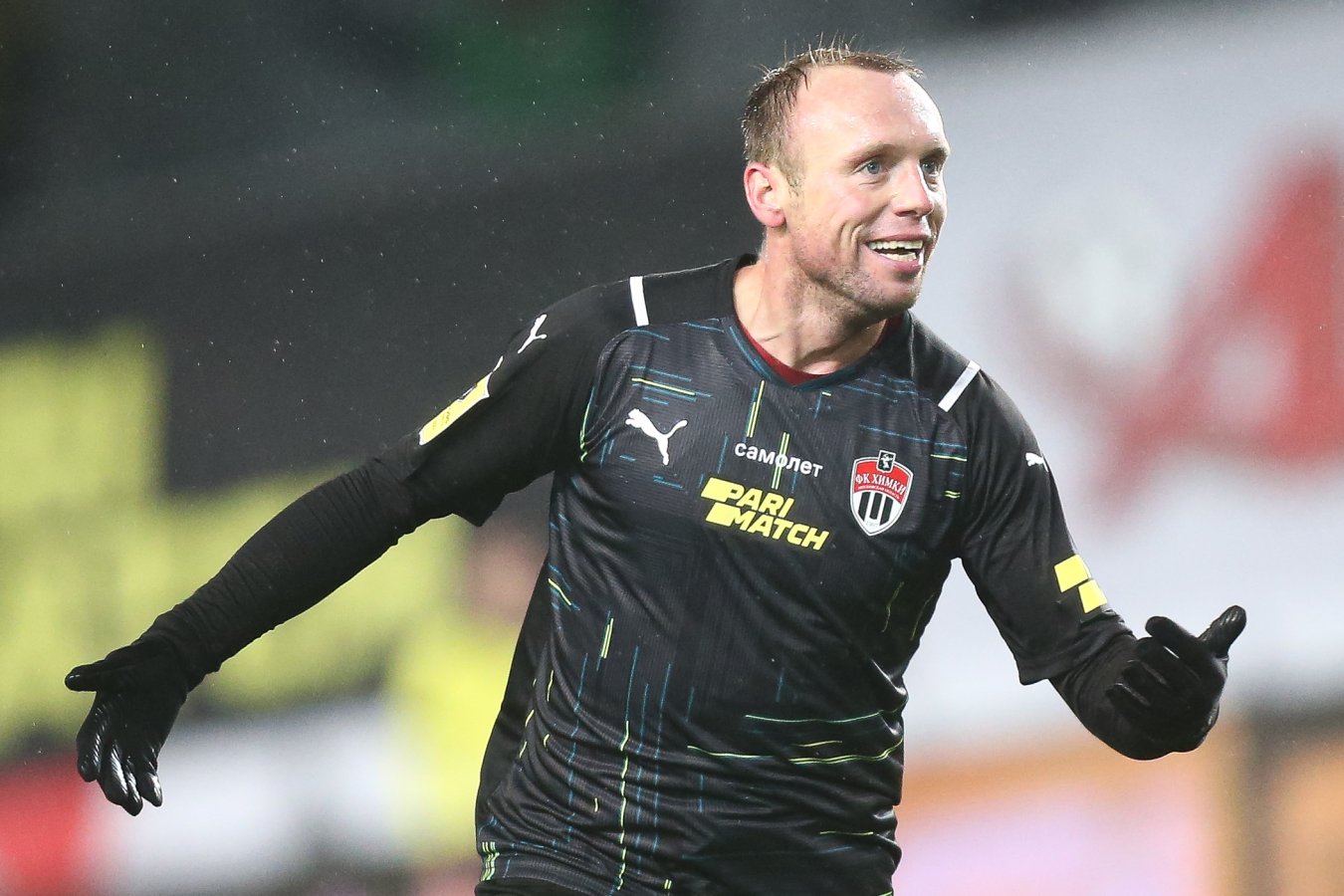 Очевидец решила пересесть в другую часть кафе, когда