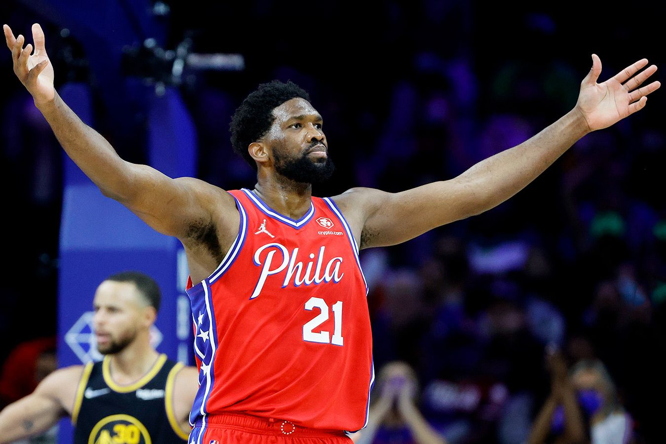 Впервые с 1978 года в один игровой день НБА сразу два баскетболиста ...