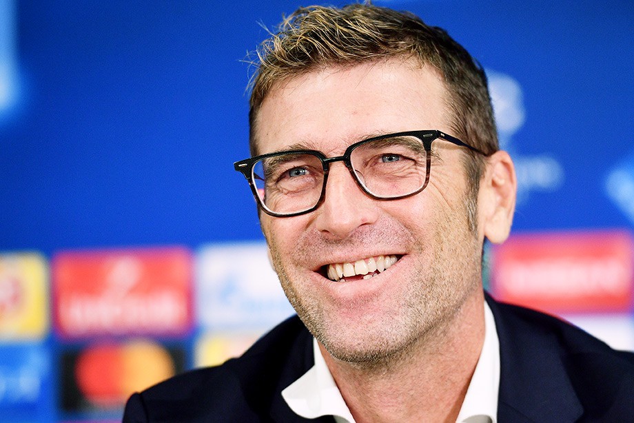 Массимо каррера. Эммануэль каррер. Массимо каррера бари. Массимо каррера тренер. Каррера страна.