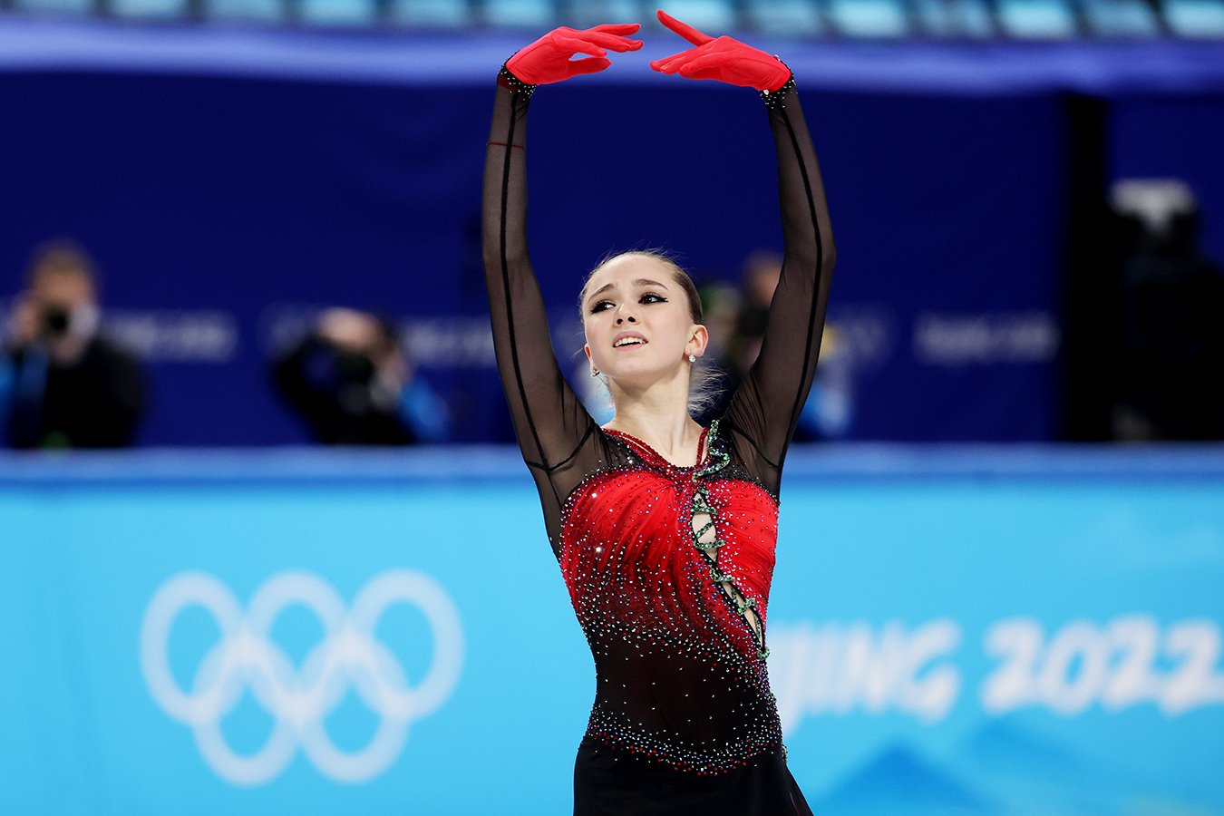 Кто стал олимпийской чемпионкой по фигурному