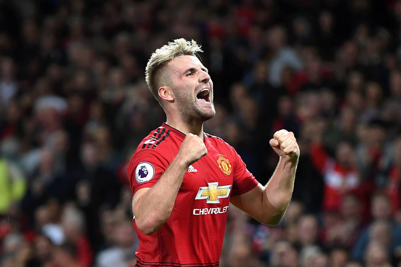 Люк шоу. Luke Shaw 2020. Люк шоу контракт с МЮ. Shaw footballer. Люк шоу футболист на рабочий стол.