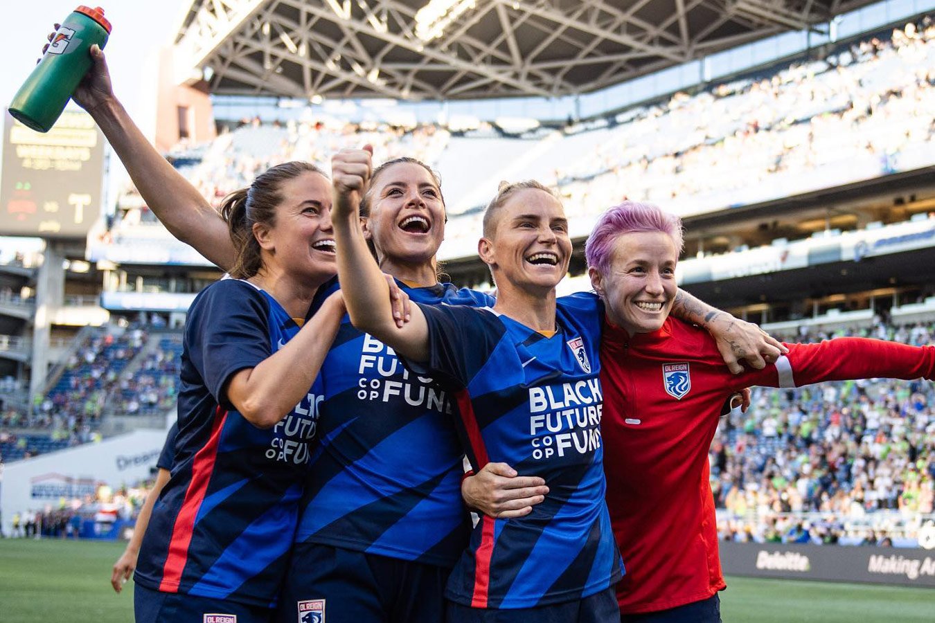 Спорт ежедневный новости. Украинская Национальная женская лига Америки.