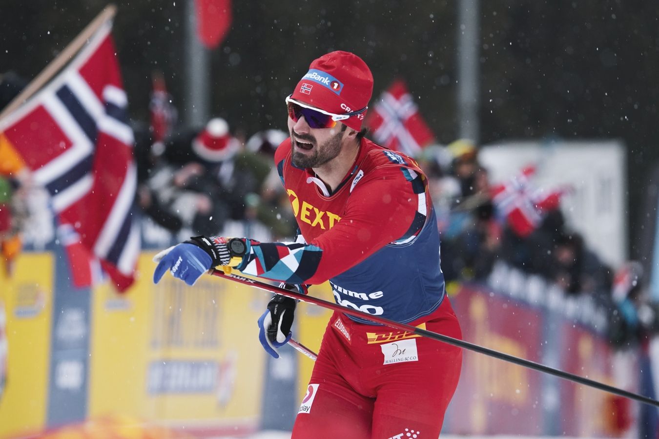 Лыжников 36. Йоханнес Клебо. Ханс Кристер Холунд. Олимпийский чемпион по лыжам.