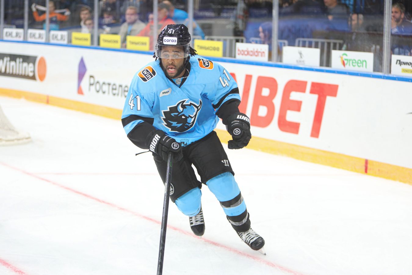 Джемел. Джошуа хо-сэнг хоккеист. Gemel smith хоккеист детройт. Джемел смит. Джемел смит хоккеист.