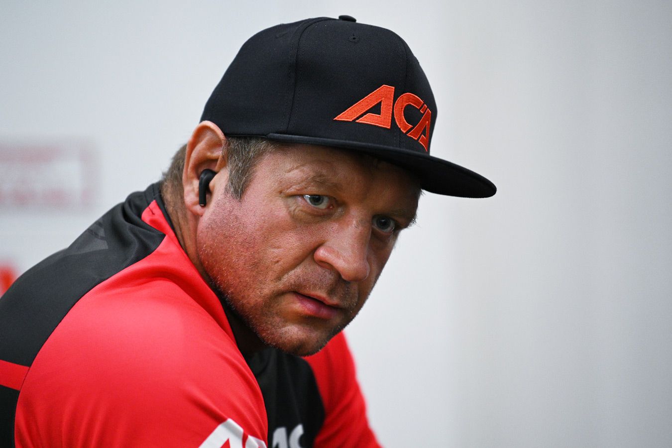 Турнир ufc 298. Макгрегор дастин порье бой. Марвин веттори. Юфс конор порье. Пауло коста марвин веттори.