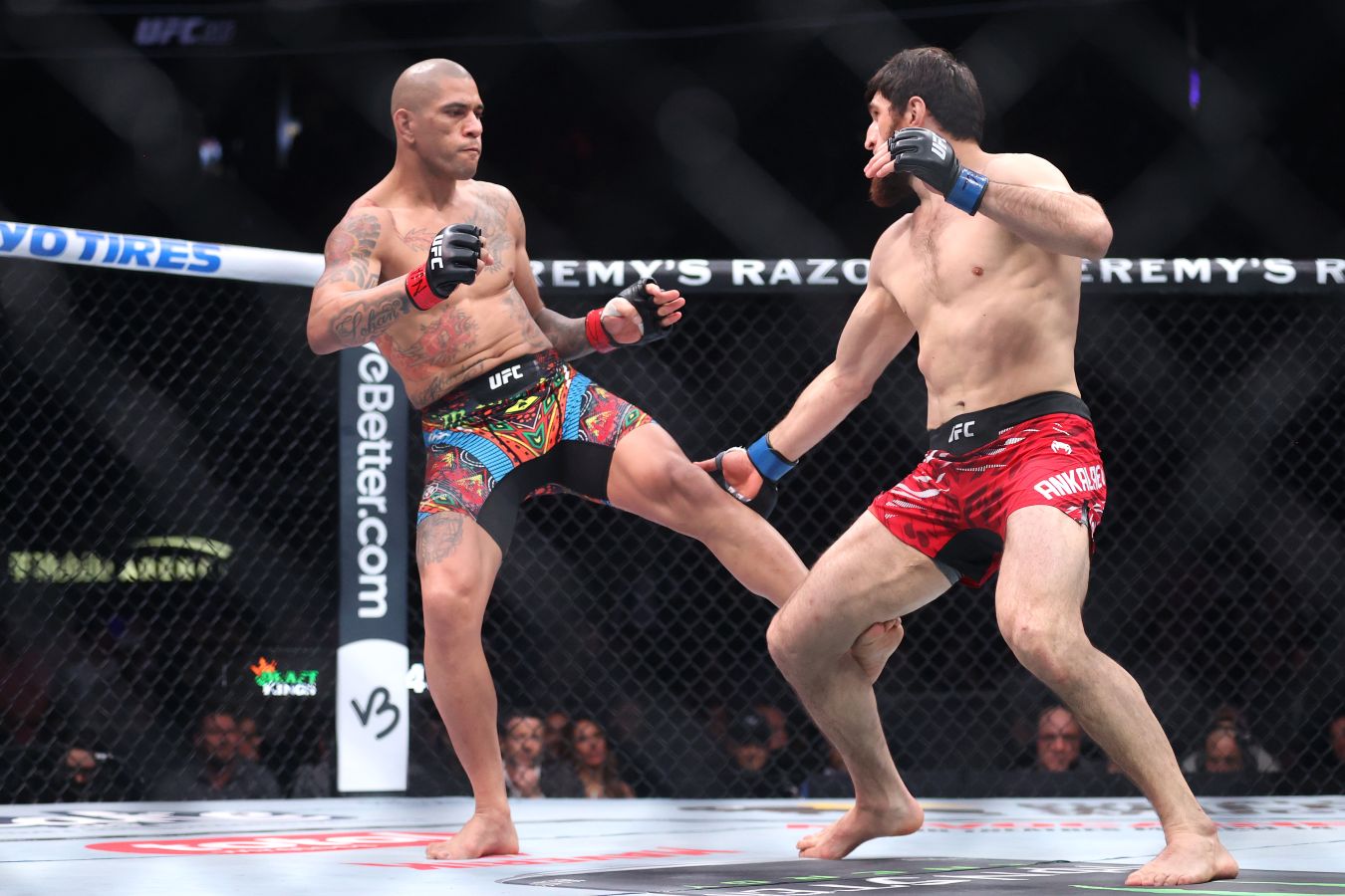 ��������� ����� 200 �������: ����.