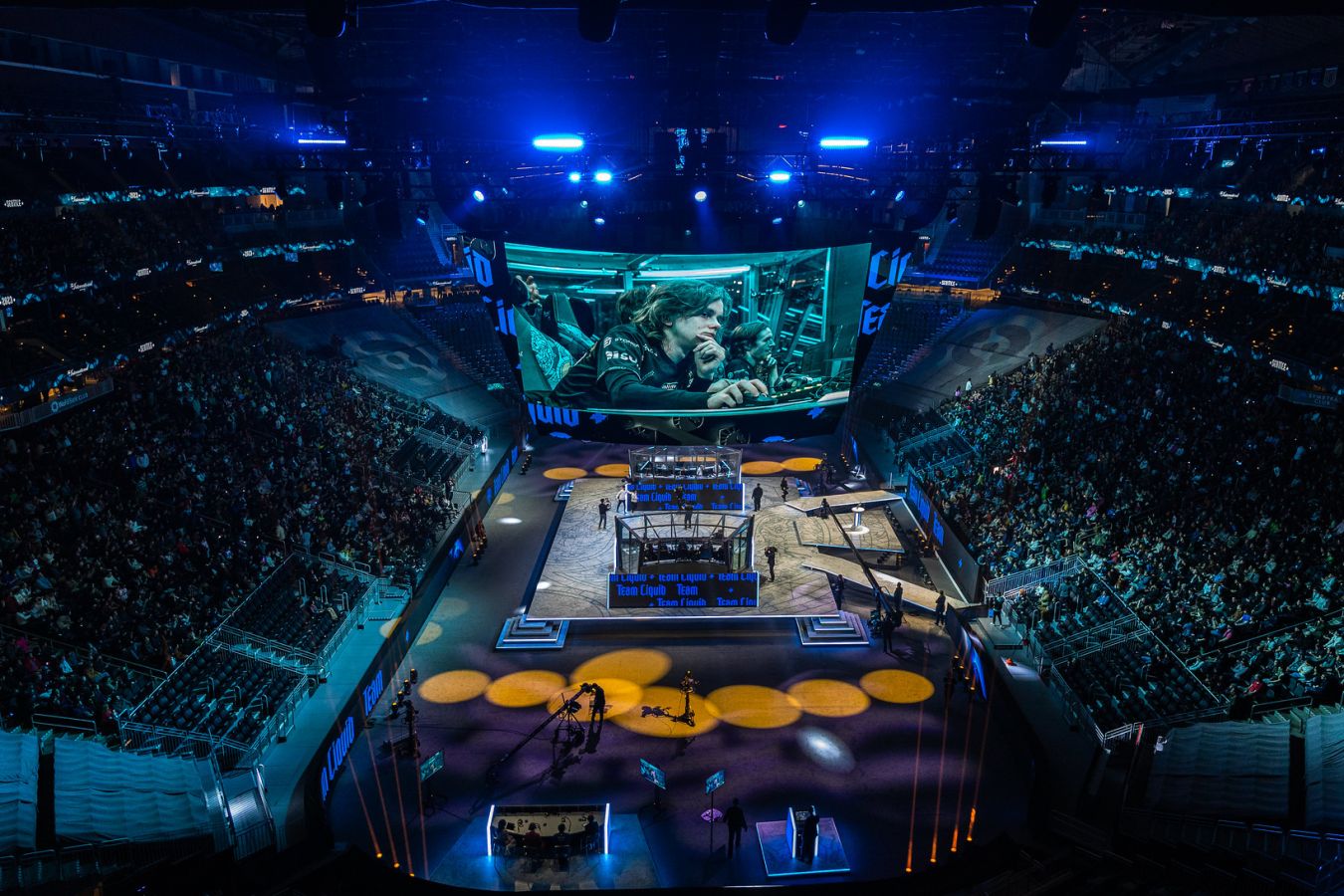 Dota 2 the international копенгаген. The international 2018 фото. Ринг мастер дота. Арена the international 11. The international 2011.