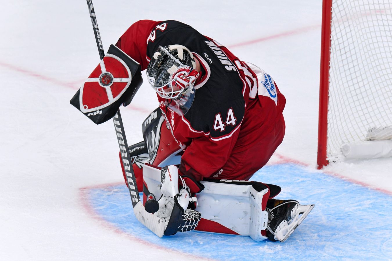 Вратари Запада. Мощный старт Дмитрия Шикина и молодая бригада минчан: Новости Ко