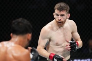 Кори Сэндхаген — Роб Фонт, Умар Нурмагомедов, Пётр Ян, легчайший вес UFC