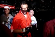 Карл Роберсон арестован за ограбление, низкие гонорары UFC, криминальные истории бойцов