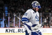 Суперматч американца из «Динамо», сухая победа ЦСКА в Казани. Итоги дня в КХЛ