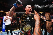 Перейра снова переписывает историю. Бразилец — главная суперзвезда UFC прямо сейчас