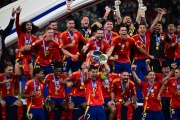 Испания сделала это! Укатали Англию в финале чемпионата Европы!