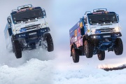 Красивейший прыжок дакаровского &laquo;КАМАЗа&raquo; в замедленной съёмке. Мощь в каждом кадре видео