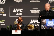 У тяжёлого дивизиона UFC большие проблемы. Дело не только в Джонсе