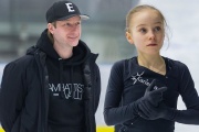 Плющенко научил 11-летнюю фигуристку четверным прыжкам. Гегемонии Тутберидзе конец?