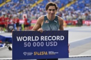 Мондо, ты космос! Дюплантис установил два невероятных мировых рекорда за месяц
