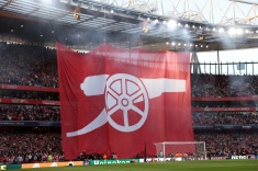 «Шальке» постебал «Арсенал» за перформанс в ЛЧ