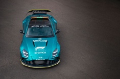 Новый сейфти-кар Формулы-1 Aston Martin Vantage S