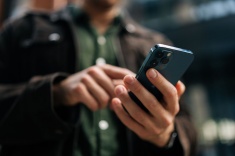 Почему от ленты соцсетей так трудно оторваться?
