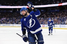 Никита Кучеров набрал 1000 очков в НХЛ