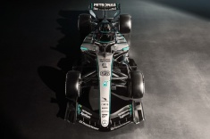 «Мерседес» показал новый болид Формулы-1