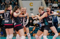 «Заречье» обыграло «Уралочку»