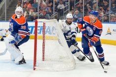 Кучеров провалил конец регулярки НХЛ