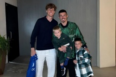 Синнер сфотографировался с тремя игроками РПЛ