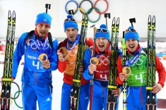 Золото биатлонистов в эстафете на Олимпиаде-2014