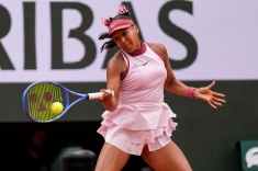 Наоми Осака