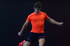 Фристайлеры показали крутые трюки с мячом. Видео