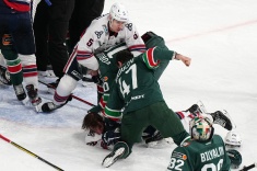 Массовая драка в матче плей-офф КХЛ