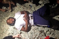 Мейвезер — банкрот?