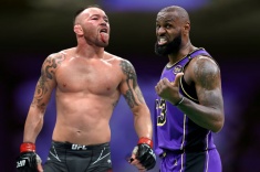 Боец UFC указал Леброну на его место