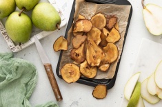 Витаминный заряд: как приготовить фруктовые чипсы?